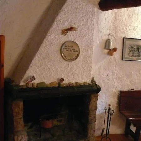 Cal Mateu, Casa De Pages *