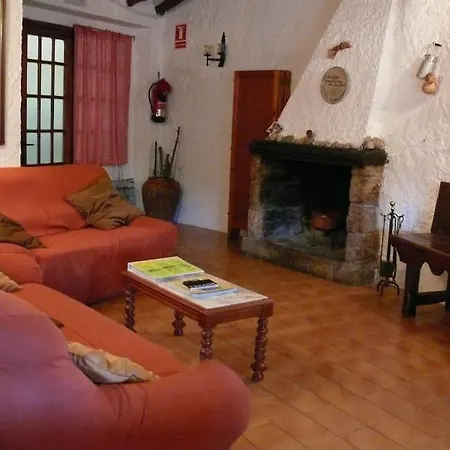 Cal Mateu, Casa De Pages